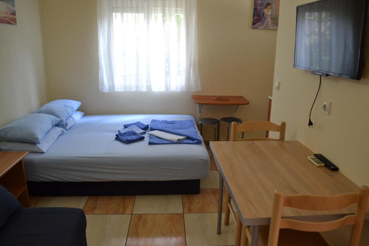 באר Apartments Milosevic מראה חיצוני תמונה