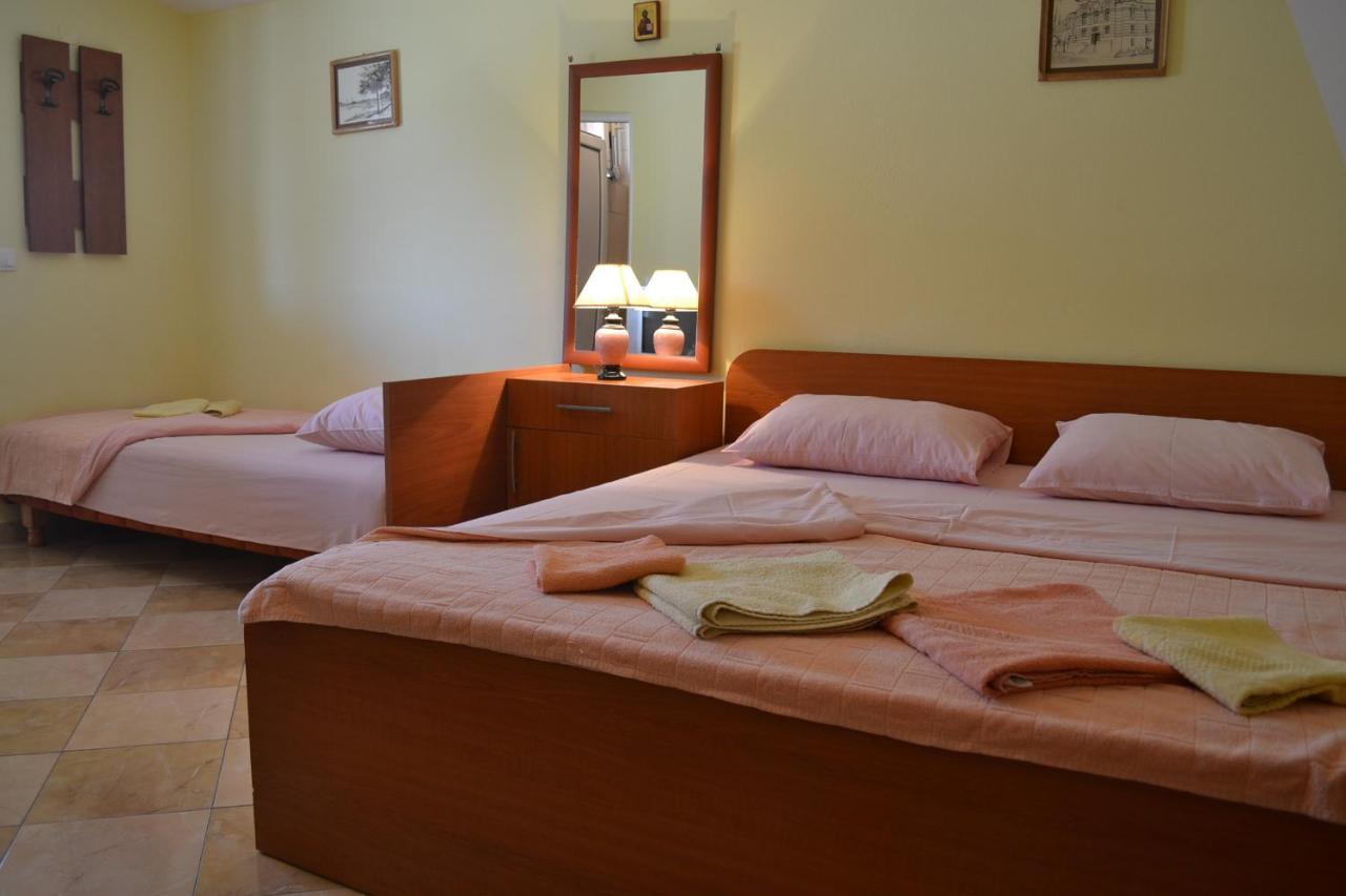 באר Apartments Milosevic מראה חיצוני תמונה